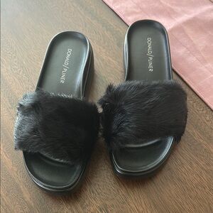 Brand New Donald J. Pliner Black Cozy Slippers